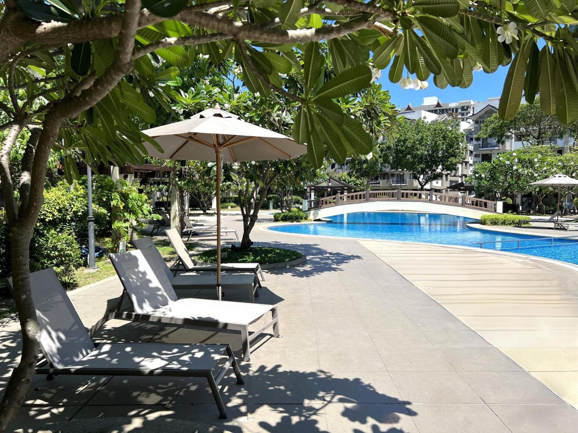 Stunning 2Br Apt, 65 Sq M Netflix At Rosewood Pointe Residences Near Bgc Manila Exterior foto