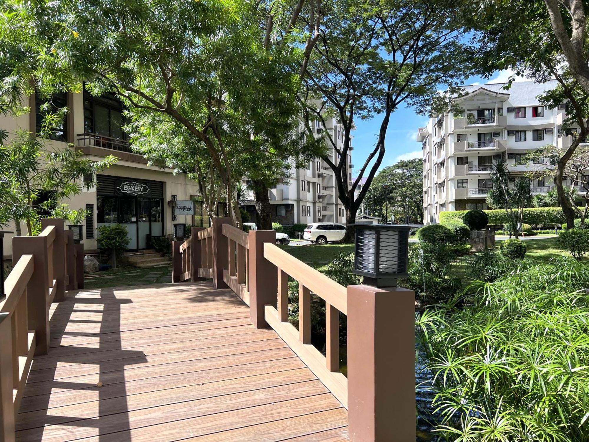 Stunning 2Br Apt, 65 Sq M Netflix At Rosewood Pointe Residences Near Bgc Manila Exterior foto
