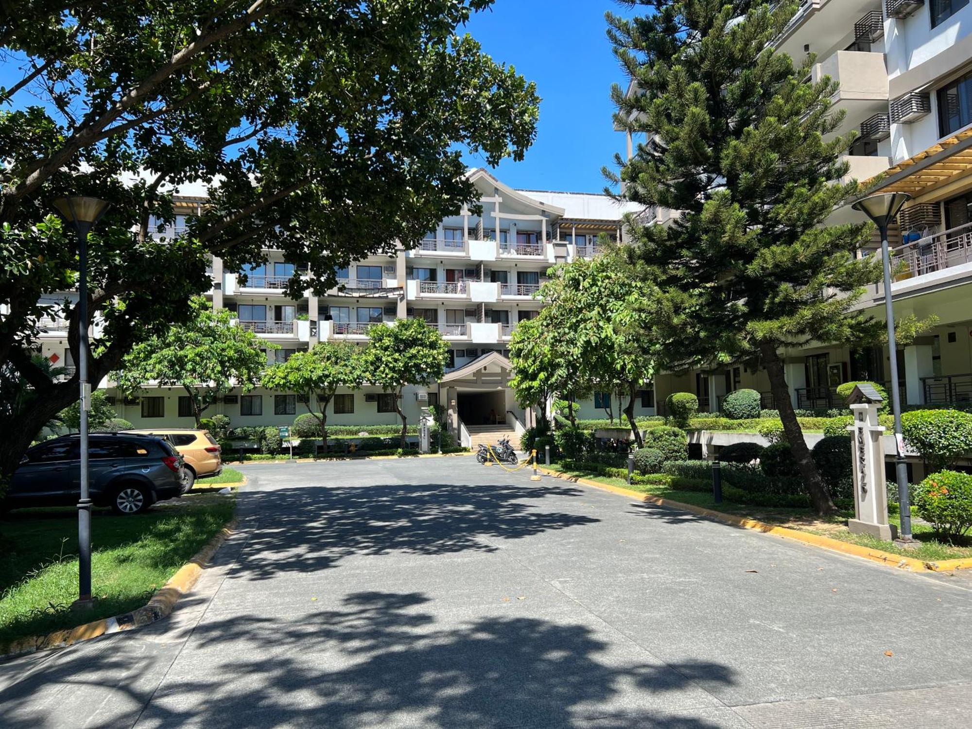 Stunning 2Br Apt, 65 Sq M Netflix At Rosewood Pointe Residences Near Bgc Manila Exterior foto